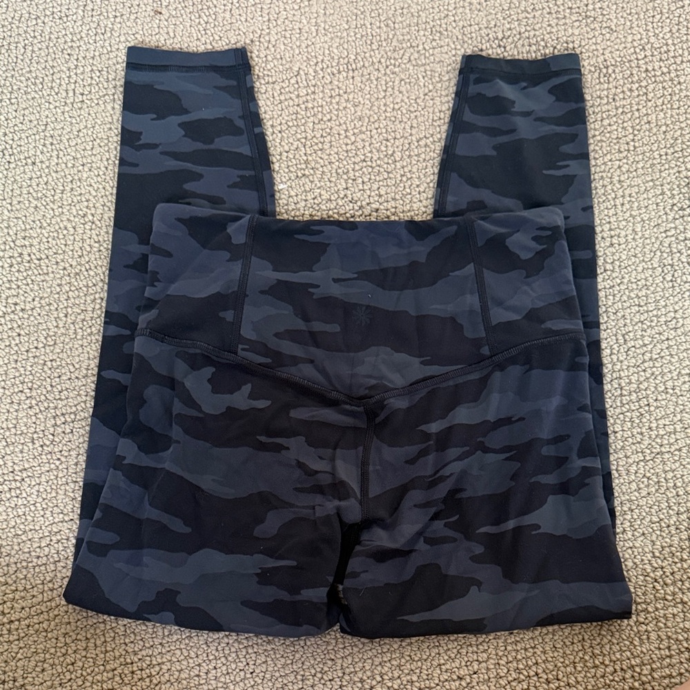 Women’s size small black camouflage elation 7/8 length tight leggings